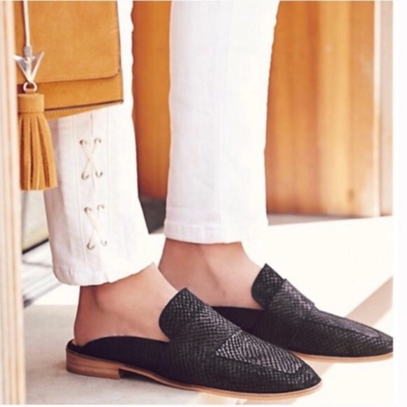 Free People Shoes - FREE PEOPLE Black Slip On Mule Loafers